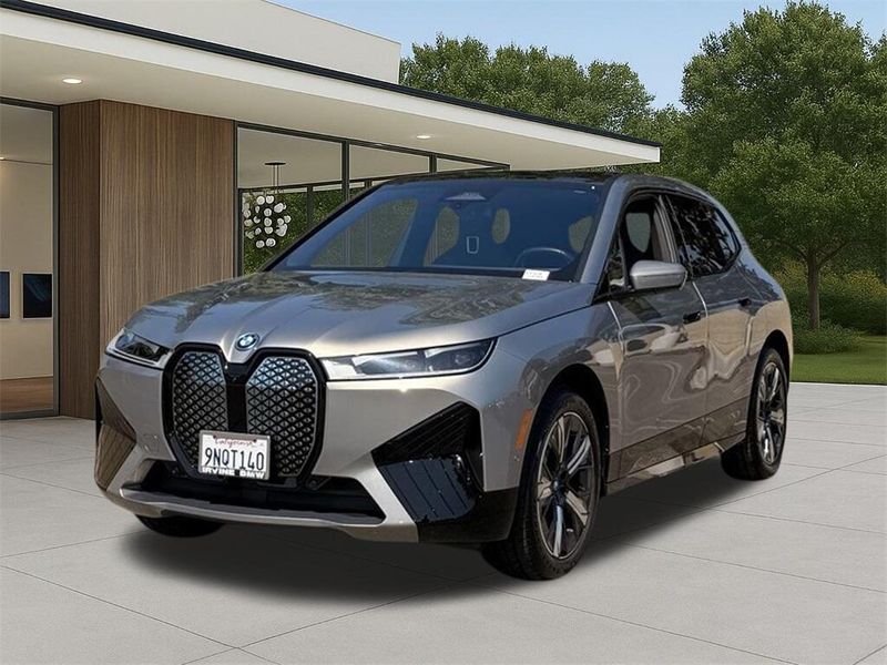 Used 2025 BMW iX xDrive50Image 2