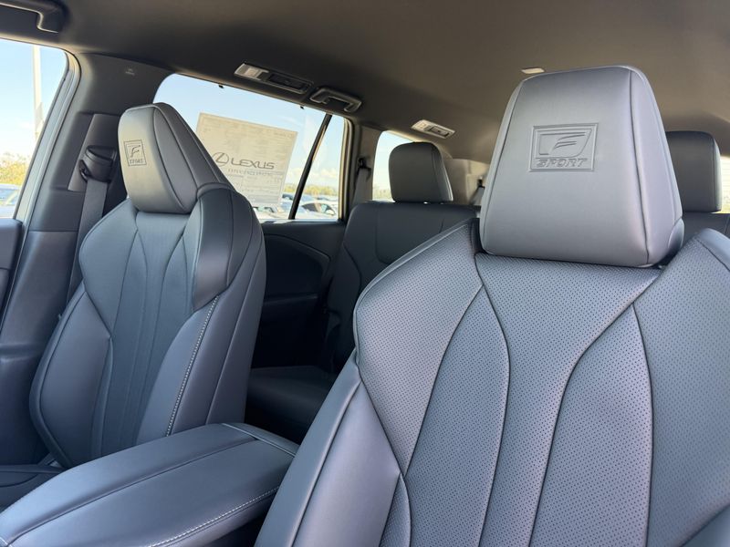 New 2026 Lexus TX 500h F SPORT Performance PremiumImage 19