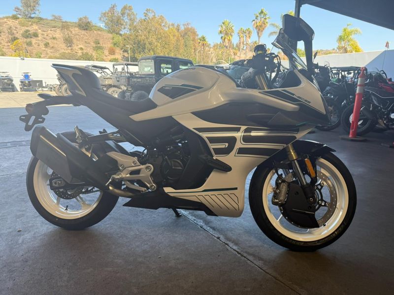 New 2026 CFMOTO 450SS Image 2