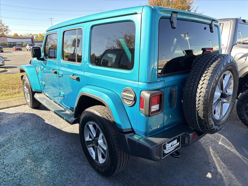 Used 2020 Jeep Wrangler Unlimited SaharaImage 10