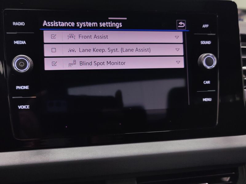 Used 2026 Volkswagen Jetta SE w/SunroofImage 19