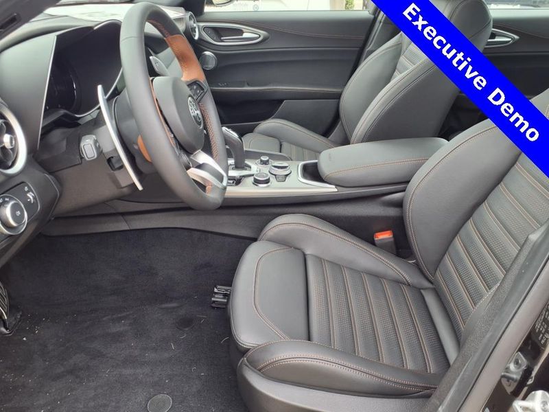 New 2025 Alfa Romeo Giulia Intensa RwdImage 14