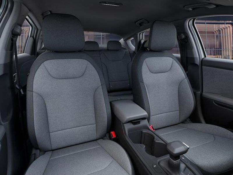 New 2026 Kia K4 LXSImage 16