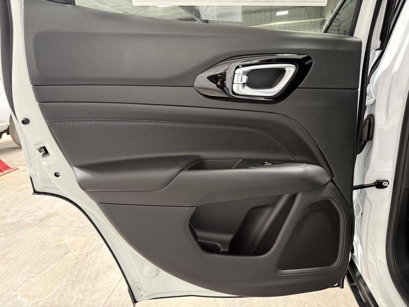 New 2026 Jeep Compass Latitude Altitude 4x4Image 19