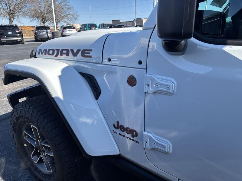 New 2026 Jeep Gladiator Mojave X 4x4Image 13