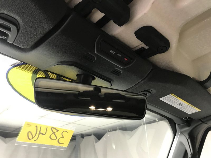 2019 Jeep Wrangler Unlimited SaharaImage 9