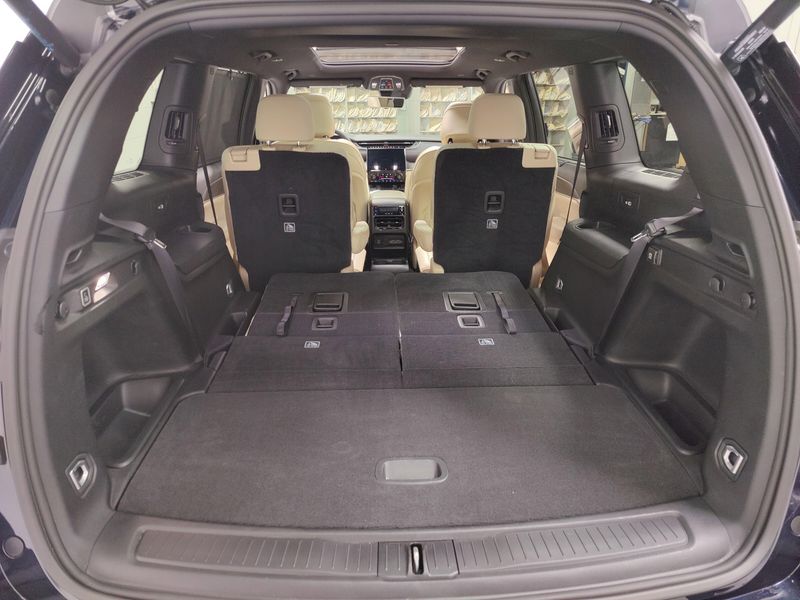 2024 Jeep Grand Cherokee L Limited Black 4x4 w/Suroof/Lux Tech IIImage 19