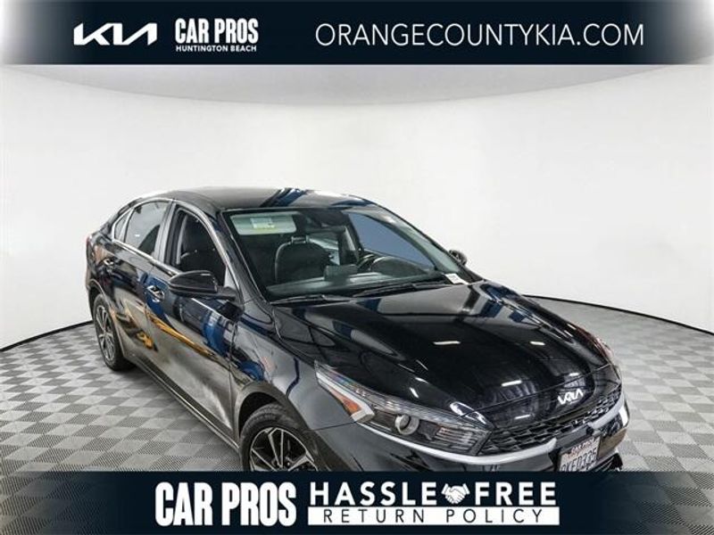 2024 Kia Forte LXSImage 1