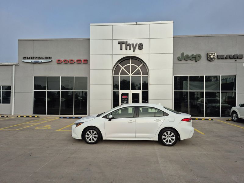 Used 2022 Toyota Corolla LEImage 30