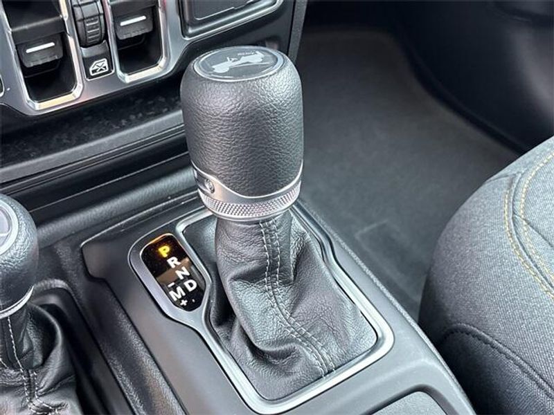 2025 Jeep Wrangler Unlimited Sport S photo 19