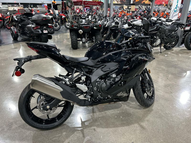 New 2026 Kawasaki NINJA ZX-4R ABS Image 13