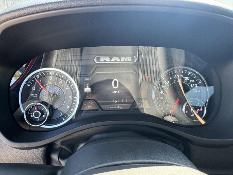 2025 RAM 1500 Big HornImage 21