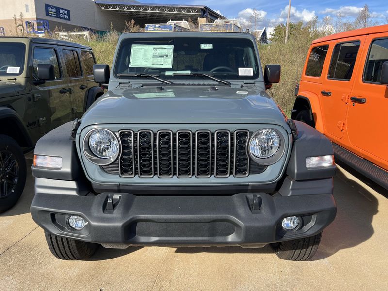 New 2025 Jeep Wrangler 4-door Sport SImage 2