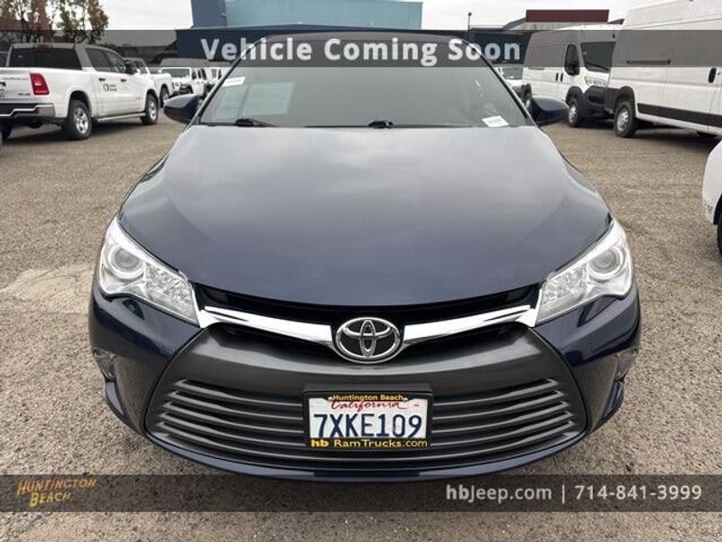 2017 Toyota Camry XLEImage 2