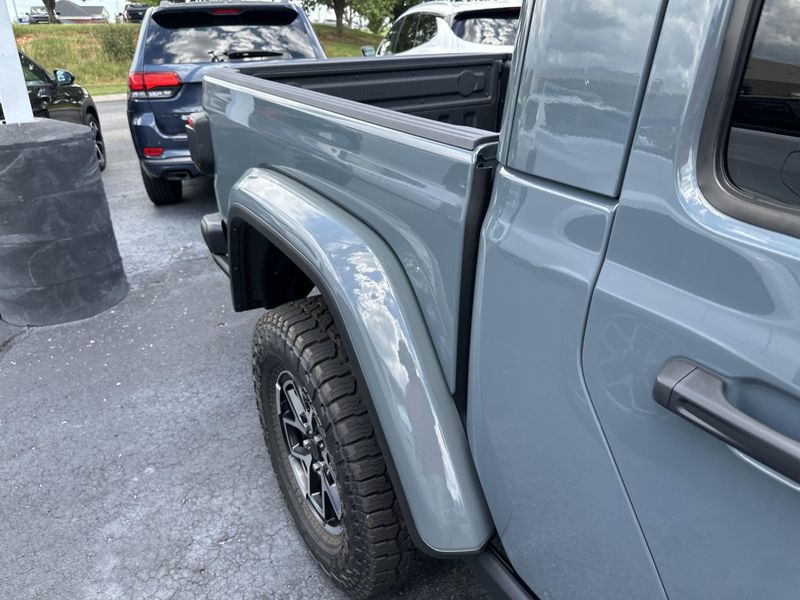 New 2025 Jeep Gladiator Rubicon X 4x4Image 6