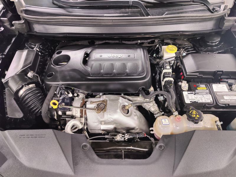 2021 Jeep Cherokee Limited High Altitude 4x4Image 32