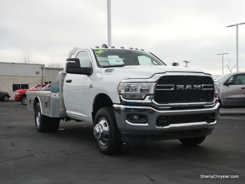 2024 RAM 3500 Tradesman Chassis Regular Cab 4x4 60