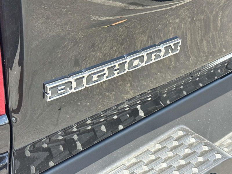 New 2026 RAM 1500 Big Horn Crew Cab 4x2 5'7' Box