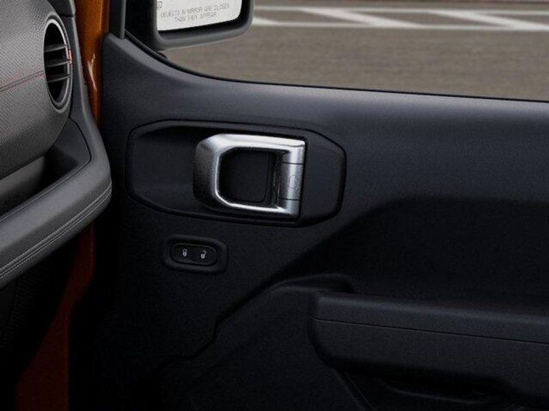 New 2026 Jeep Wrangler 4-door RubiconImage 25