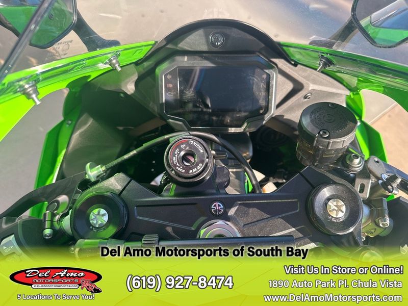 2024 Kawasaki ZX1002TRFNL-GN1  in a LIME GREEN/EBONY exterior color. Del Amo Motorsports of South Bay (619) 547-1937 delamomotorsports.com 