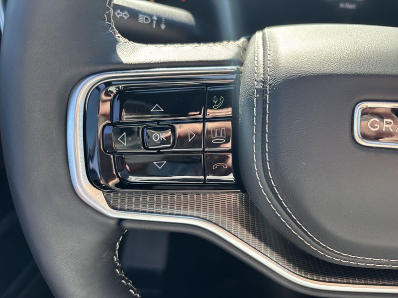 2026 Jeep Grand Wagoneer Summit Obsidian 4x4Image 37