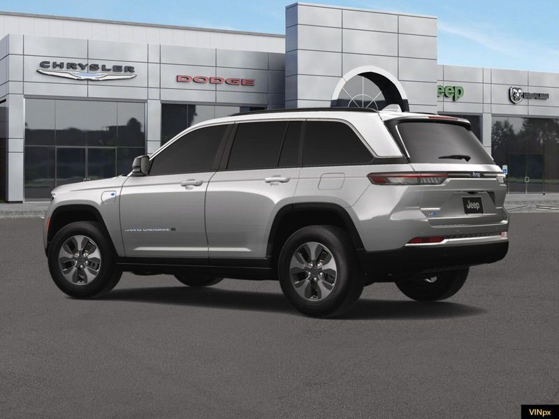 2024 Jeep Grand Cherokee 4xe photo 17