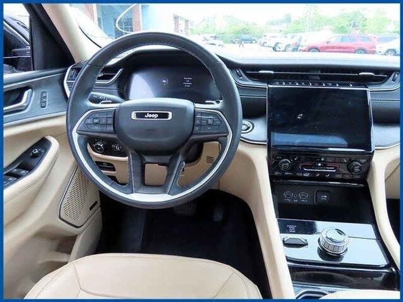 2022 Jeep Grand Cherokee LimitedImage 11