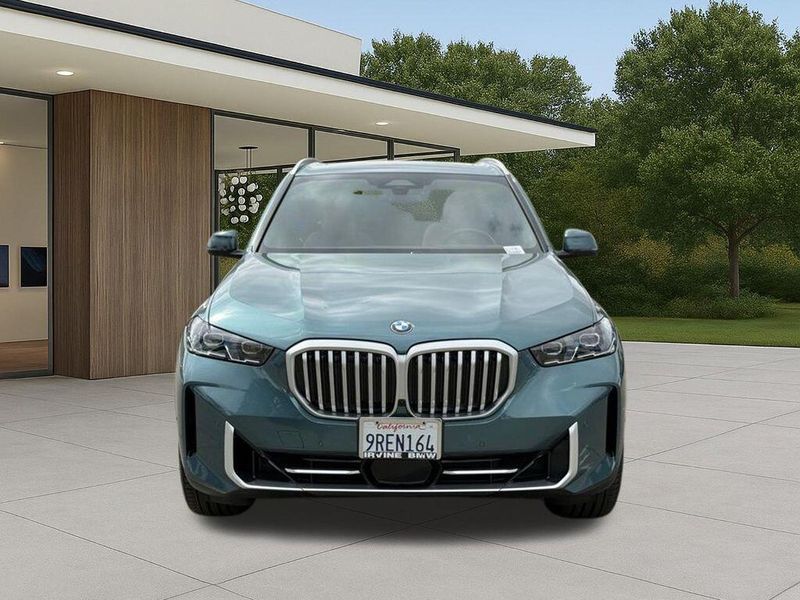 Used 2025 BMW X5 xDrive40iImage 4