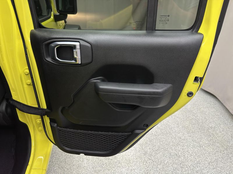 Used 2022 Jeep Wrangler Unlimited Sport AltitudeImage 14