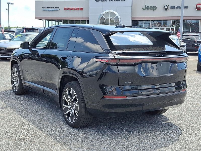 2025 Jeep Wagoneer S Limited photo 3