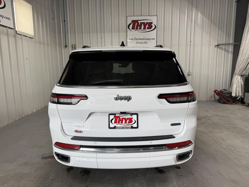 Used 2023 Jeep Grand Cherokee L OverlandImage 4