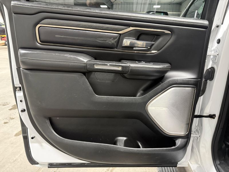 Used 2021 RAM 1500 LimitedImage 15