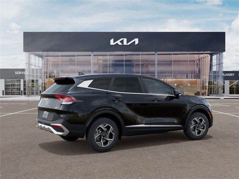 2024 Kia Sportage LXImage 6