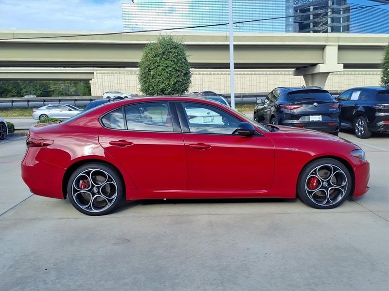 Used 2023 Alfa Romeo Giulia VeloceImage 13