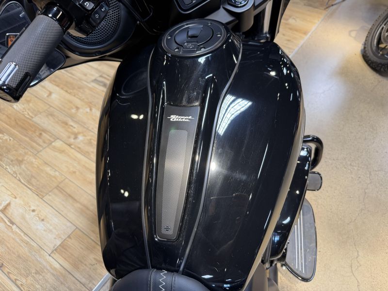 USED 2024 HARLEY STREET GLIDE Image 7