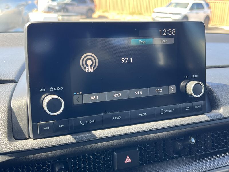 Used 2023 Honda CR-V EXImage 11