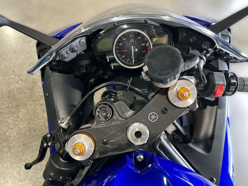 Used 2016 Yamaha YZF-R6 Image 17