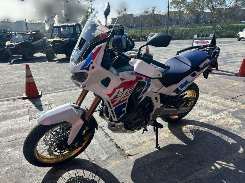 New 2025 Honda AFRICA TWIN ADV SP ES Image 18