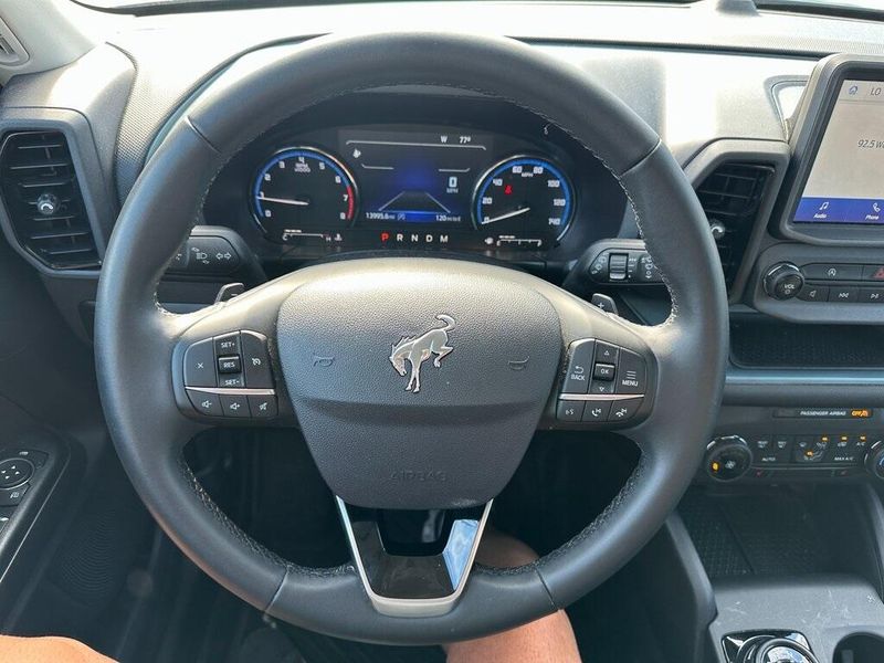 2024 Ford Bronco Sport Badlands photo 2