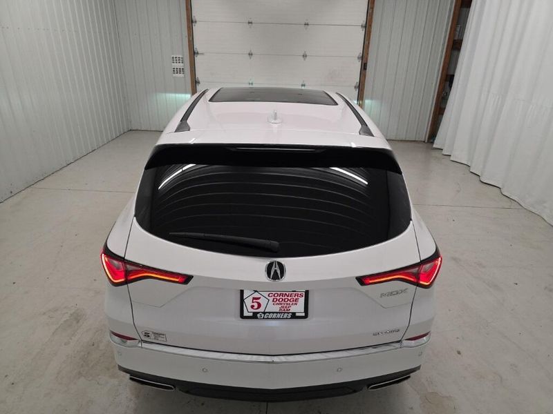 2024 Acura MDX SH-AWD Technology photo 5