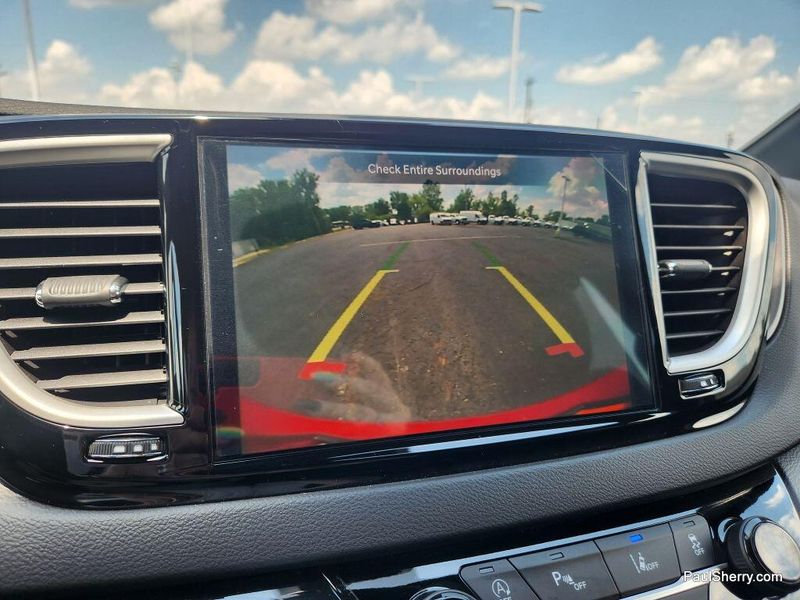 New 2025 Chrysler Voyager LXImage 49