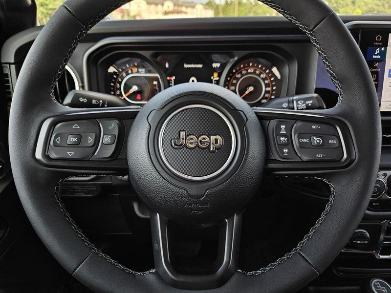 2025 Jeep Gladiator High Tide 4x4Image 10