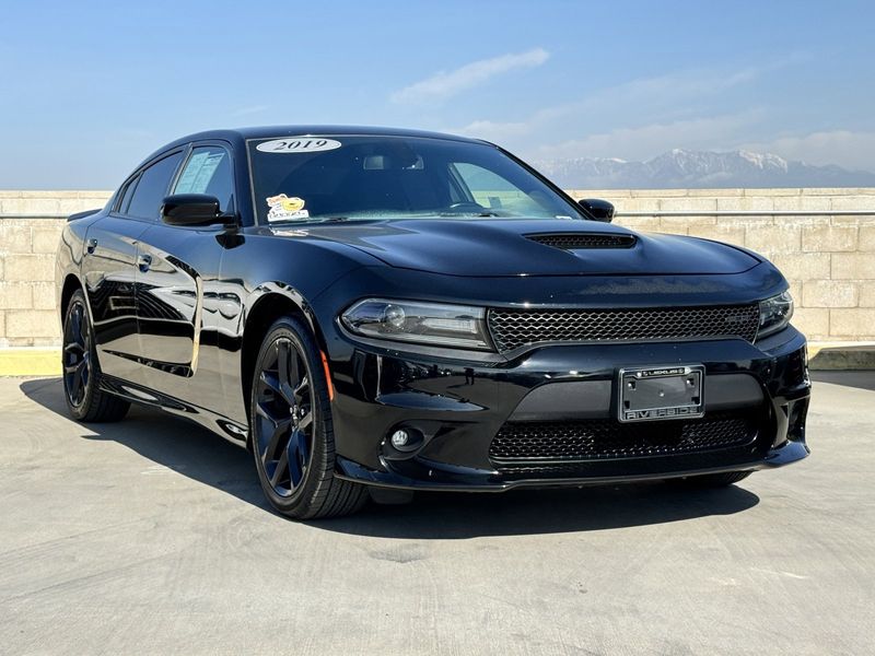 2019 Dodge Charger R/TImage 2