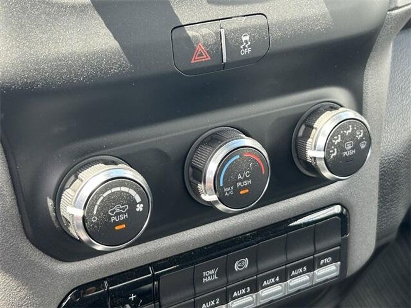 New 2024 RAM 5500 Tradesman Chassis Regular Cab 4x2 108