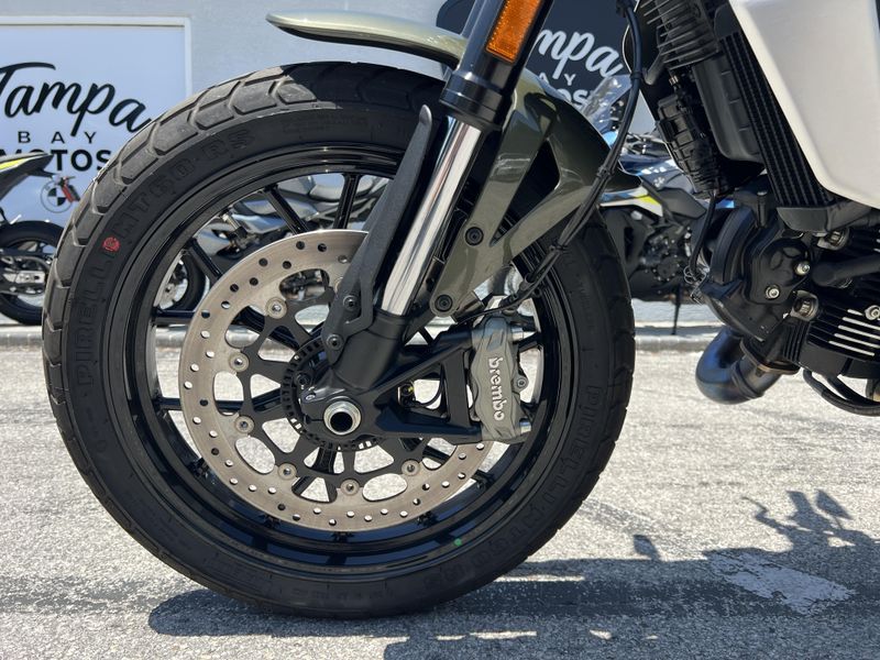 2023 Ducati Scrambler Icon 