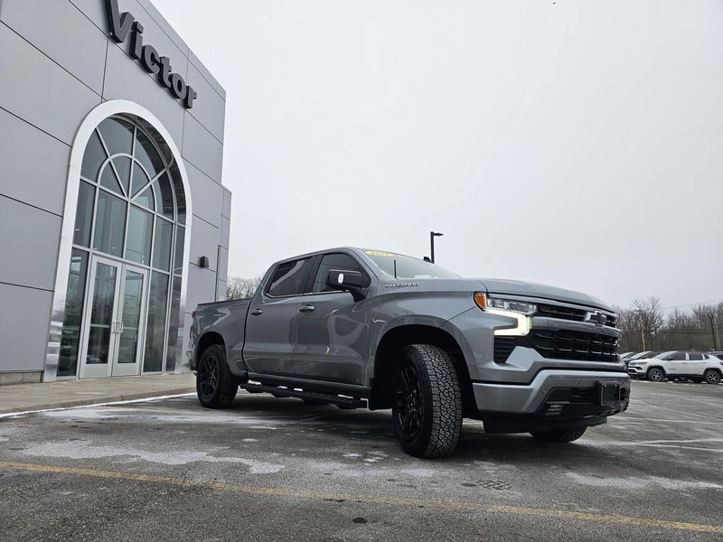 Used 2025 Chevrolet Silverado 1500 RSTImage 3