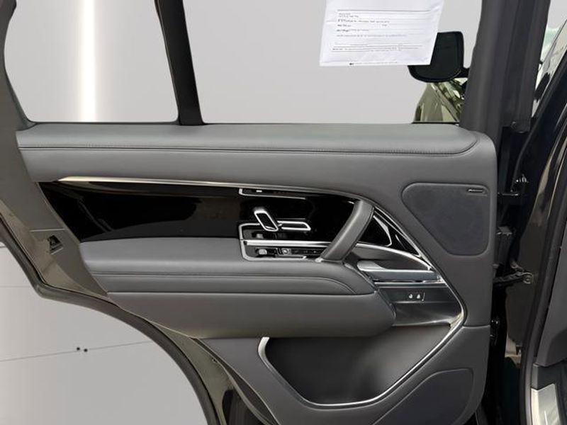 Used 2023 Land Rover Range Rover SE