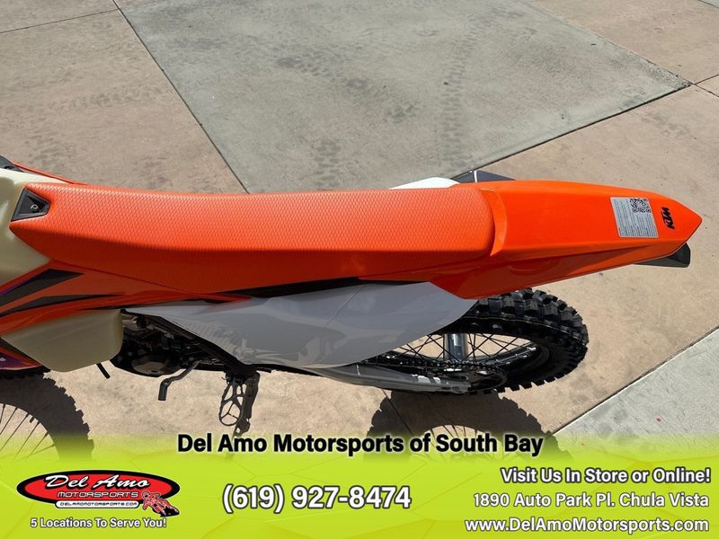 2024 KTM 350 XW-F  in a ORANGE exterior color. Del Amo Motorsports of South Bay (619) 547-1937 delamomotorsports.com 