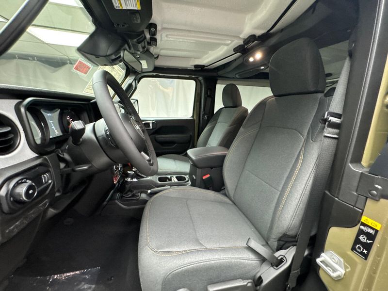 2025 Jeep Wrangler 2-door WillysImage 7