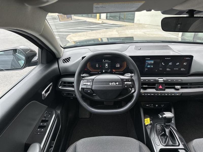 2025 Kia K4 LXSImage 23